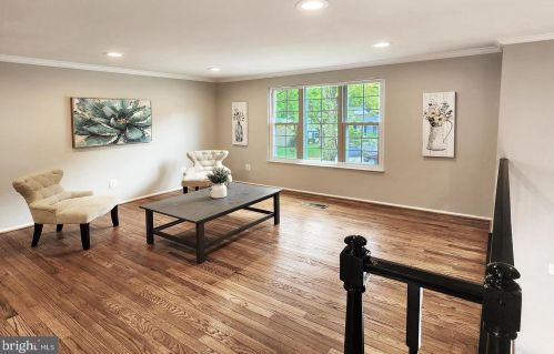 8406 Great Lake Ln, Springfield VA  22153-4004 exterior