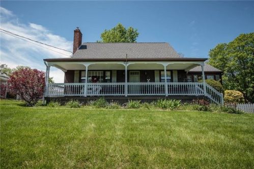 25 Dwight Rd, Middlefield, CT 06455-1111