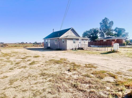 2616 Stella St, Stevinson, CA 95374-9799
