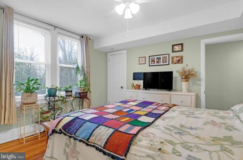 525 Park Blvd, Haddonfield NJ  08033-2938 exterior