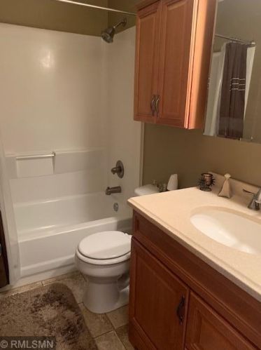 2132 Cliffhill Ln, Saint Paul MN  55122-2389 exterior