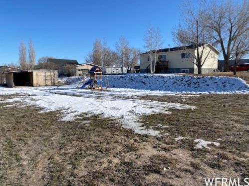 2521 3950, Vernal UT  84078-9215 exterior