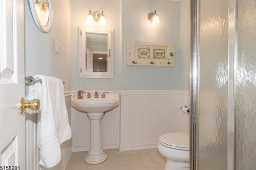 7 Osprey, Hackettstown NJ  07840-2726 exterior