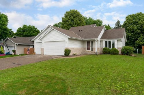 15958 Gallant Ct, Saint Paul, MN 55124-5970