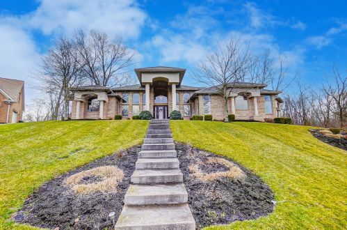 2420 Grey Stone Xing, Springfield, OH 45503-5120