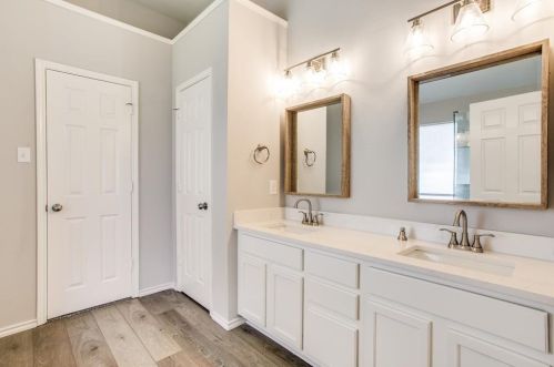 5720 Barrier Reef Dr, Fort Worth TX  76179-7551 exterior