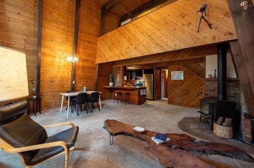11665 Silverfir Dr, Truckee, CA 96161-3211