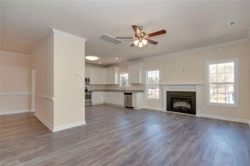 8266 Gygax Rd, Norfolk, VA 23505-1647