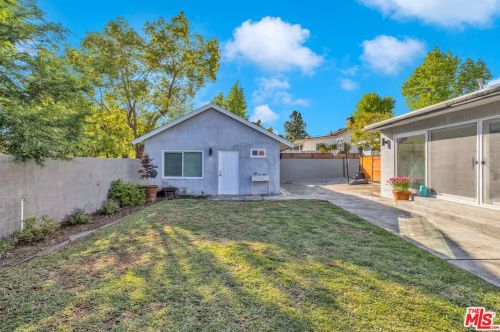 6222 Altura Ave, Glendale CA  91214-2325 exterior