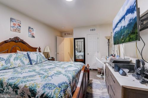 276 Bellevue Ave, Trenton NJ  08618-4622 exterior