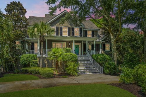 1757 Omni Blvd, Mount Pleasant, SC 29466-6846