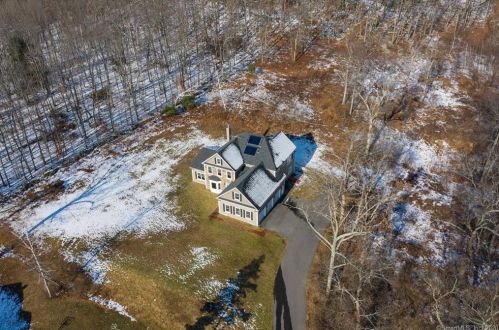 657 Goodale Hill Rd, Glastonbury, CT 06033-4023
