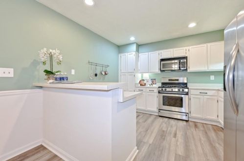 506 Parkaire Xing, Marietta, GA 30068-4643