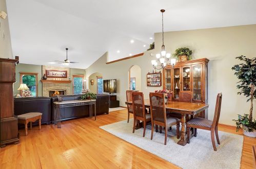 208 Red Hawk Rd, Pingree Grove, IL 60140-8244