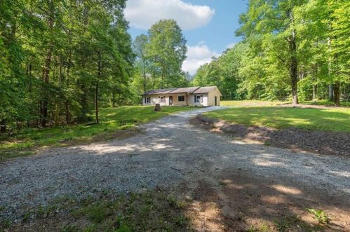285 Cline Valley Pl, Holly Springs, GA 30114-4421