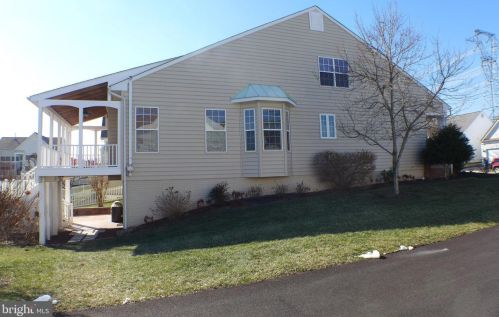 9433 Struthers Glen Ct, Bristow, VA 20136-3521