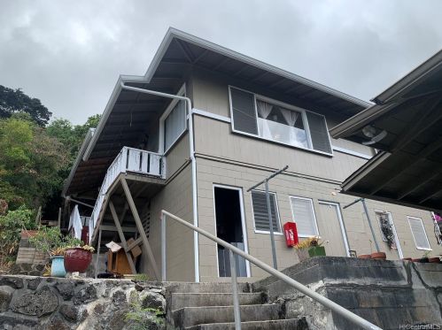 835 Puunani Pl, Honolulu HI  96817-7312 exterior