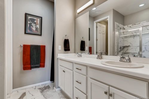 203 Kewaunee Way, Aurora CO 80016-4327 exterior