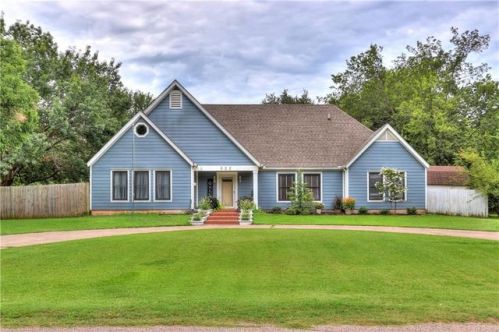 322 Main St, Tecumseh, OK 74873-4432