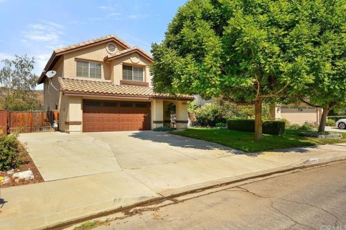 34984 Willow Springs Dr, Yucaipa, CA 92399-5931