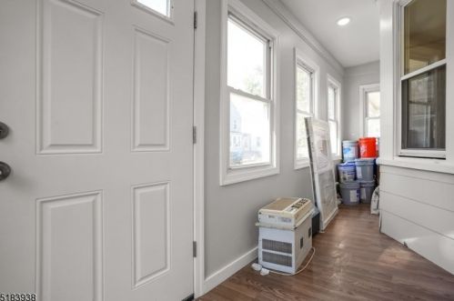 10 Bell St, Irvington, NJ 07111-2514