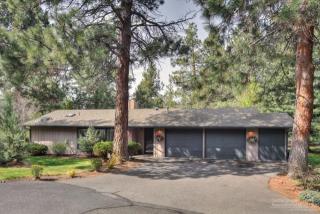 20436 Whistle Punk Rd, Bend, OR 97702-2620