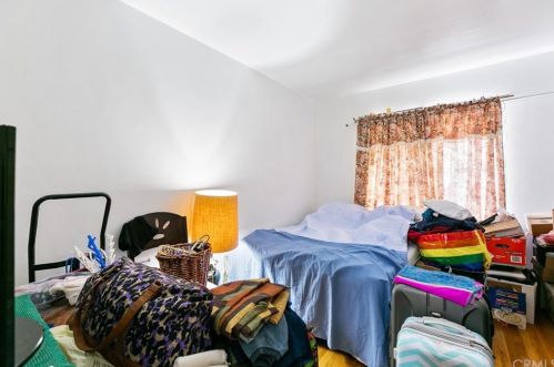 438 Ivy St, Glendale CA  91204-1272 exterior