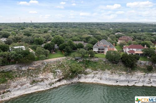 908 Cres Dr, Morgans Point TX 76513-6722 exterior