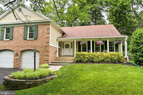 9010 Parliament Dr, Springfield, VA 22015-2152