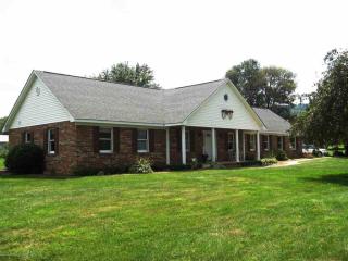 102 Bradford St, Swoope, VA 24479-2353
