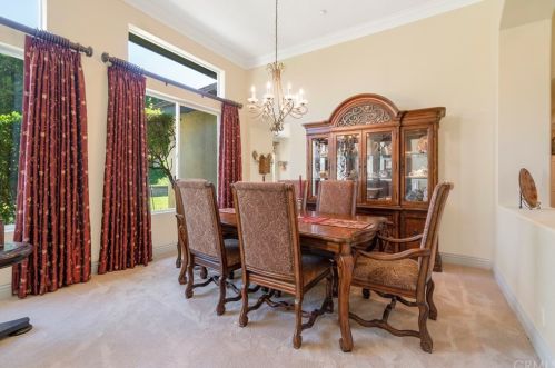 7470 Chateau Rdg Ln, Riverside CA  92506-7542 exterior