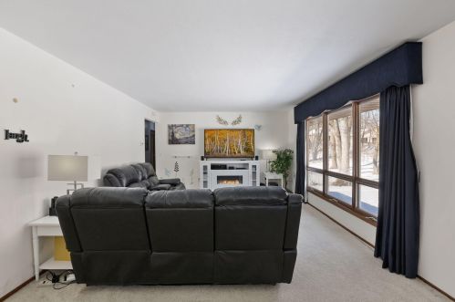1377 County Road E, Saint Paul MN  55110-5231 exterior
