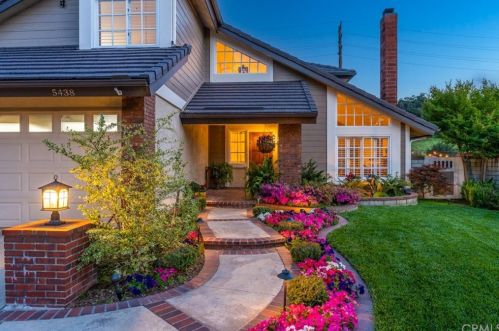 5438 Shemiran St, La Verne, CA 91750-2379