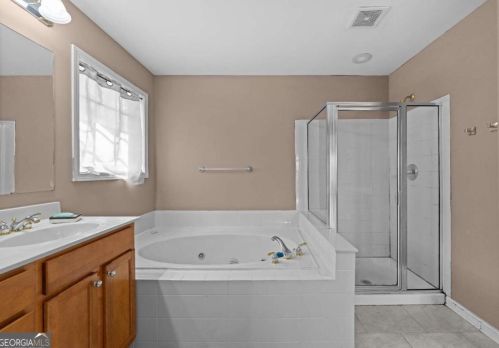 5625 Baffin Rd, Atlanta GA  30349-7050 exterior