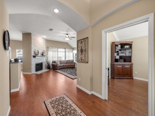 3833 Harrison Dr, Carrollton, TX 75010-6323