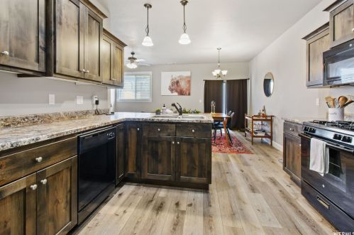 404 1325, Cedar City, UT 84721-7720