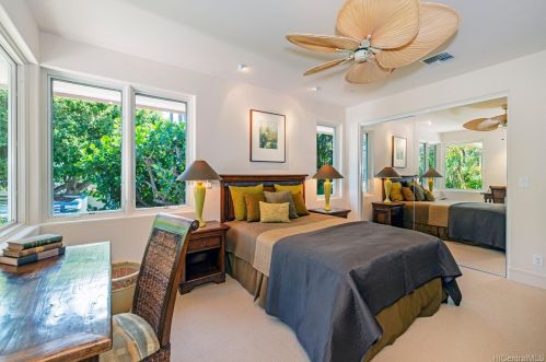 4577 Kahala Ave, Honolulu HI  96816-4926 exterior