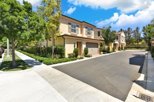 27 Larkfield, Irvine, CA 92620-2140