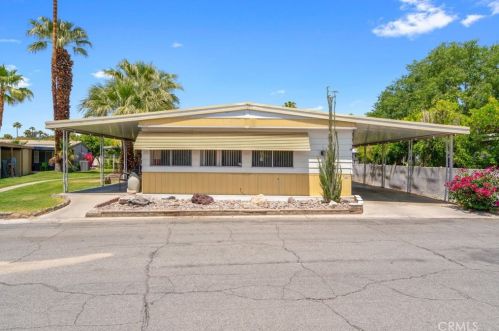 70 Calle De Estrellas, Palm Springs, CA 92264-6327