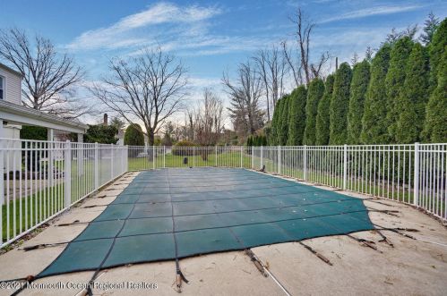 46 Walnut Ave, Tinton Falls NJ 07701-6146 exterior