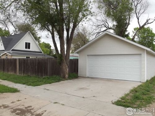 245 Furry St, Holyoke, CO 80734-1522