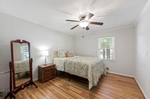 6879 Lockridge Dr, Atlanta GA  30360-1514 exterior