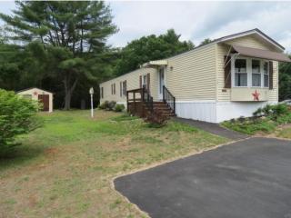 15 Lynn Ln, Rochester, NH 03867-5157