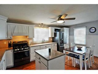 64 Park Ave, Westerly, RI 02891-1948