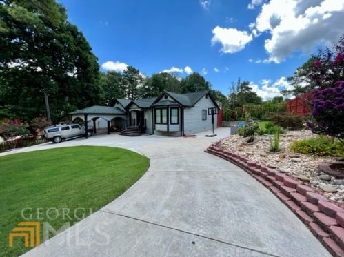 6544 Bent Creek Dr, Rex GA  30273-2106 exterior