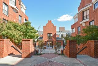 690 Calvert St, Baltimore MD  21202-3637 exterior