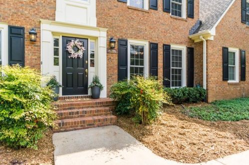 4344 Hampton Woods Dr, Marietta, GA 30068-2761