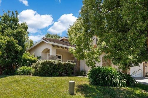 8434 Kingmont Way, Elk Grove, CA 95624-3977