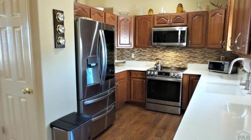 451 Hayden Dr, Pueblo CO  81007-1103 exterior