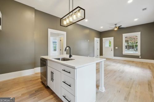 541 Elbridge Dr, Atlanta GA  30318-8137 exterior